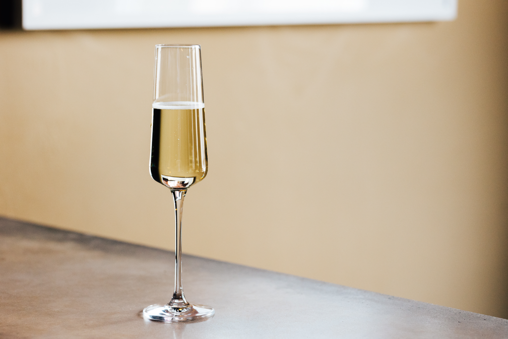 6 Chelsea Crystal Glass Champagne Glasses