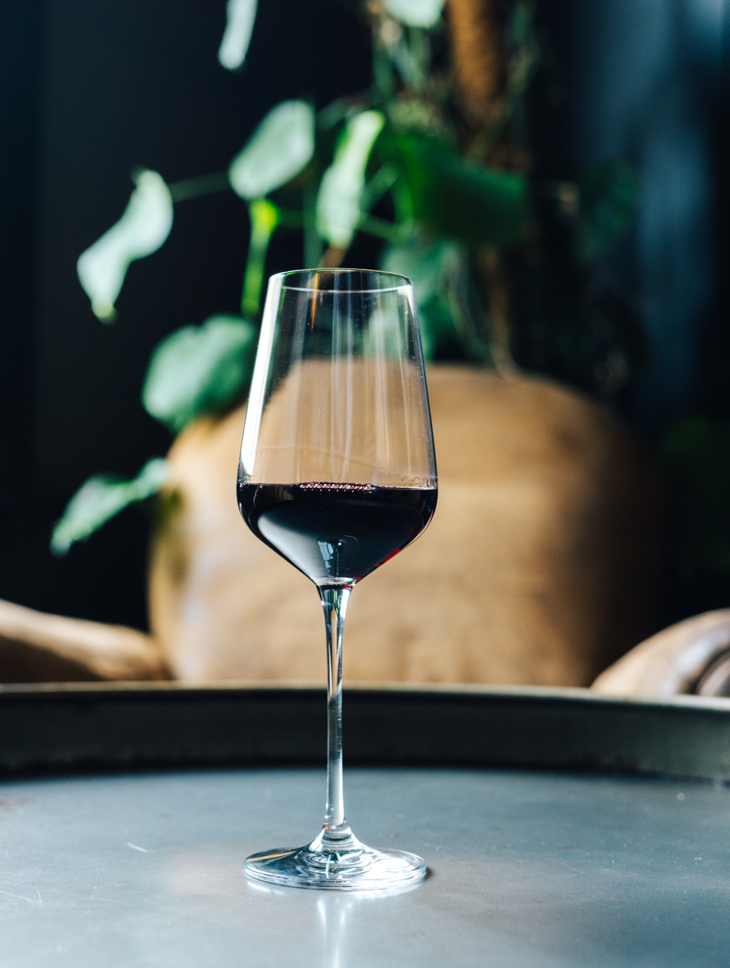 6 Chelsea Crystal Glass Wine Glasses